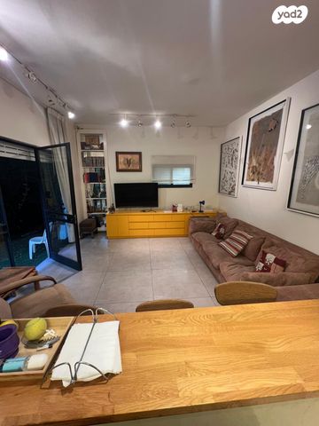 דירת גן, שדרות נורדאו, הצפון הישן - צפון, תל אביב יפו