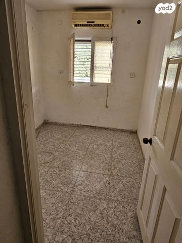 בניין מגורים, השיטה 6, התקוה, בית יעקב, נווה צה"ל, תל אביב יפו