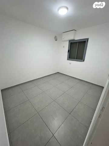 דירה, אריאל שרון, נווה שרון / שער העיר, נתיבות