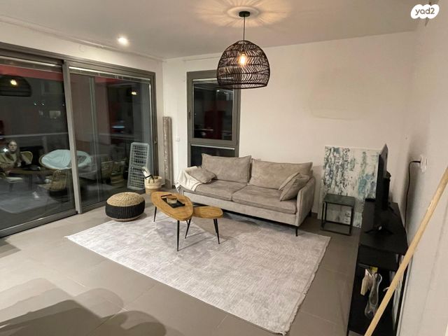 דירה, הרצליה ב', הרצליה