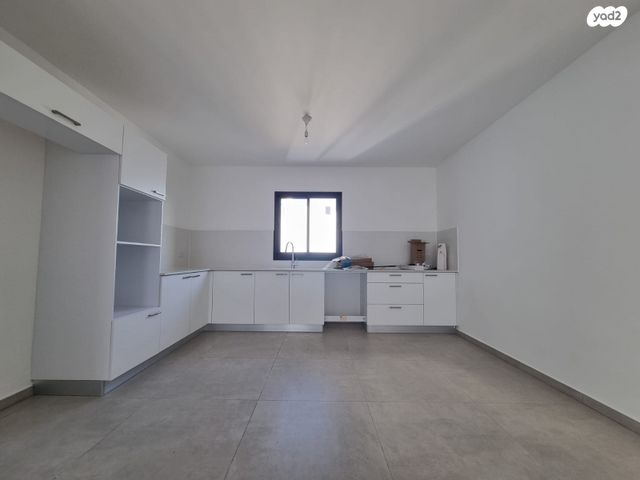 דירה, שקמים ואגמים, אשקלון