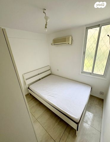 דירה, לוחמי הגטאות, צור שלום, קרית ביאליק