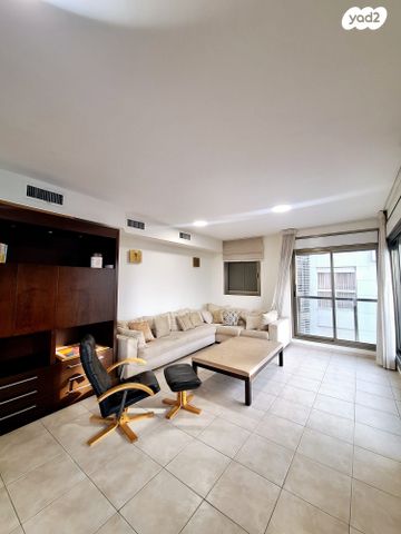 דירה, גורדון 14, הצפון הישן - דרום, תל אביב יפו