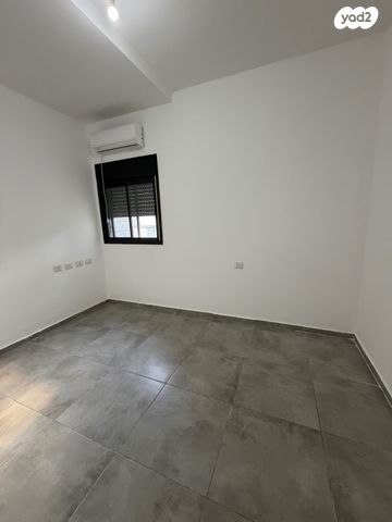 דירת גן, נתיבות