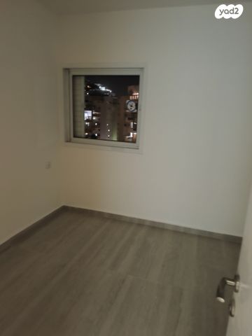 דירה, משה שרת, ברנע, אשקלון