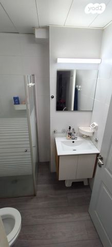 דירה, שרה 4, שער פלמר, תחנת רכבת השמונה, חיפה