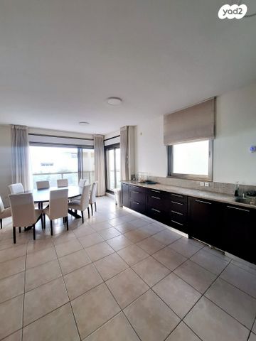 דירה, גורדון 14, הצפון הישן - דרום, תל אביב יפו