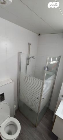 דירה, שרה 4, שער פלמר, תחנת רכבת השמונה, חיפה