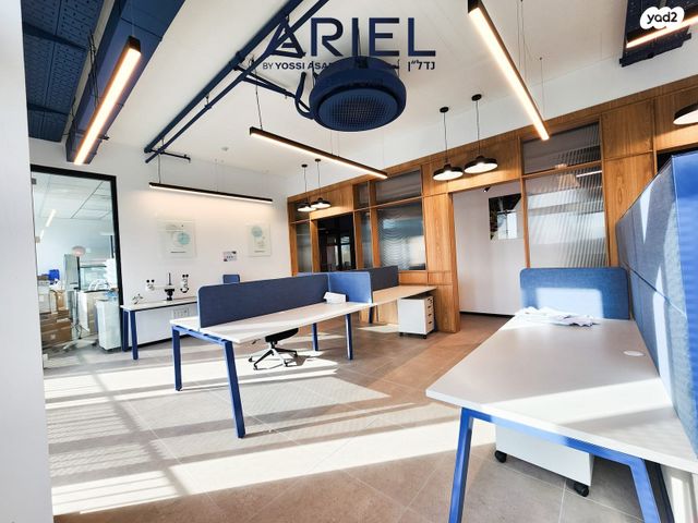 משרדים, תעשיון בר לב