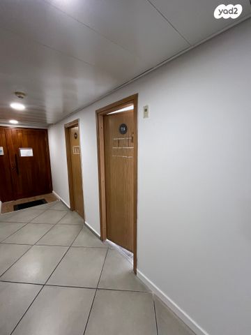 משרדים, דרך זאב ז'בוטינסקי 33, תל בנימין, רמת גן