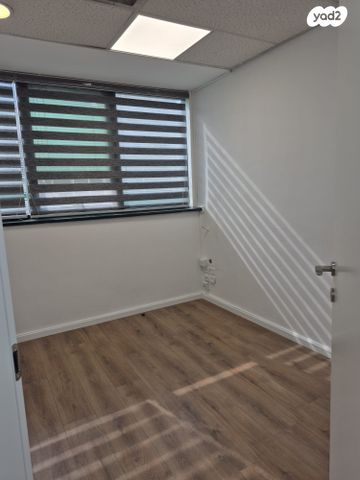 משרדים, רמת גן