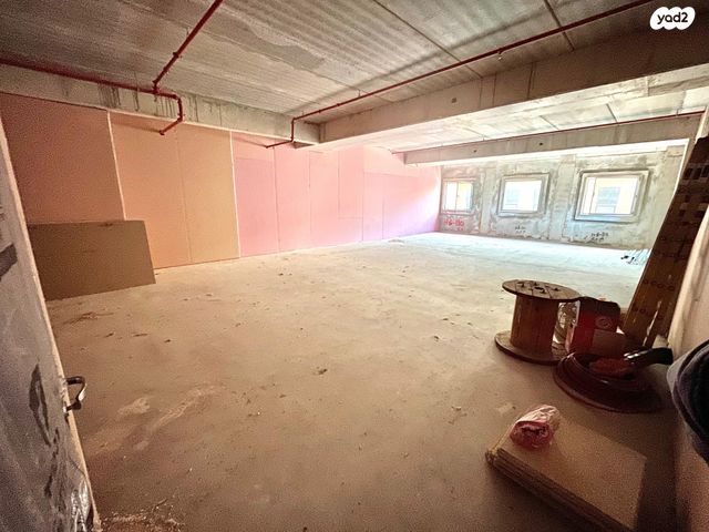 משרדים, האלוף יעקב פרי 1, רחובות