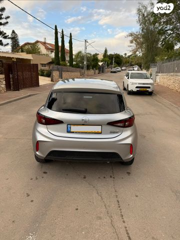 אם ג'י MG3