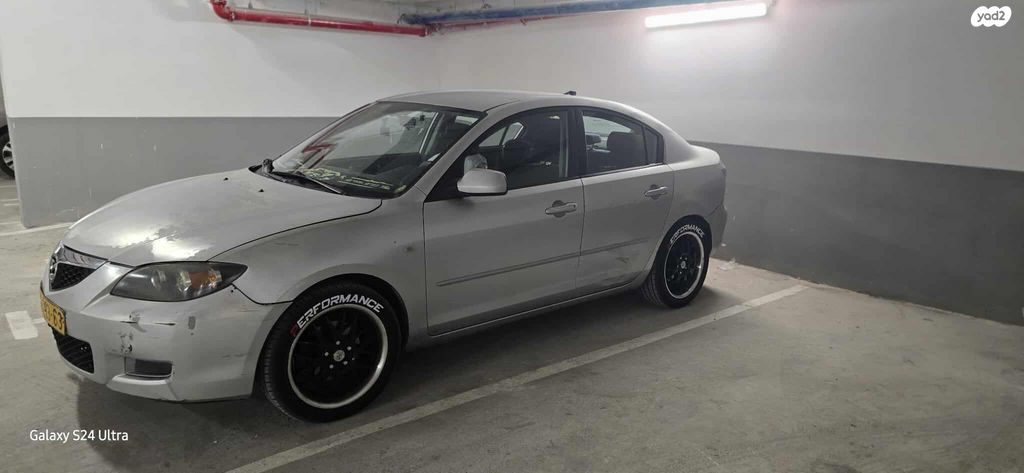 מודעת רכב מאזדה 3