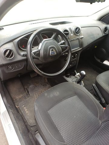 דאצ'יה לוגאן