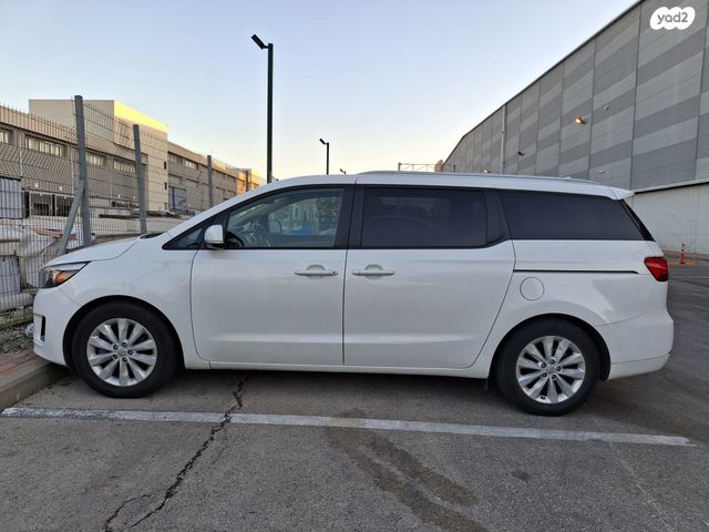 מודעת רכב קיה קרניבל