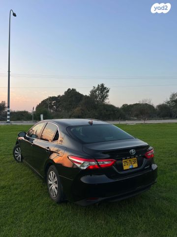 טויוטה קאמרי