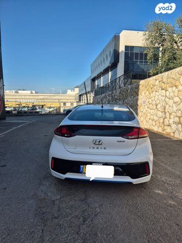 יונדאי איוניק