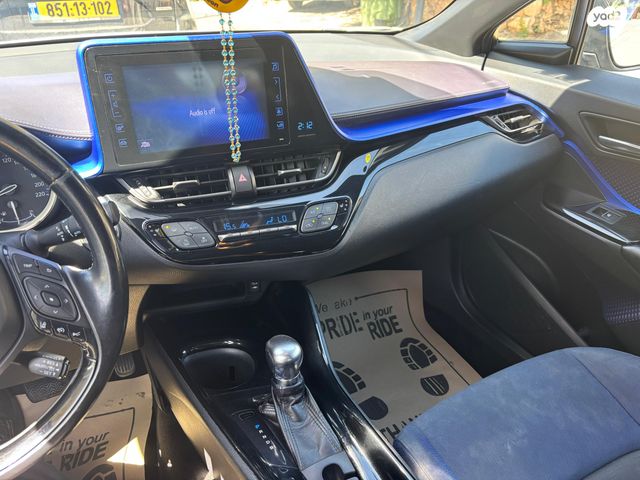 טויוטה C-HR