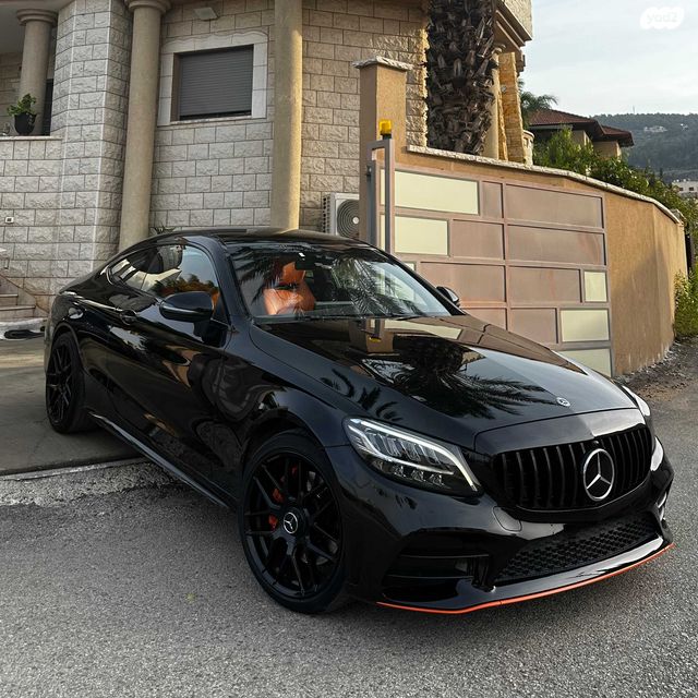 מודעת רכב מרצדס-בנץ C-class