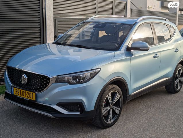 מודעת רכב אם ג'י ZS