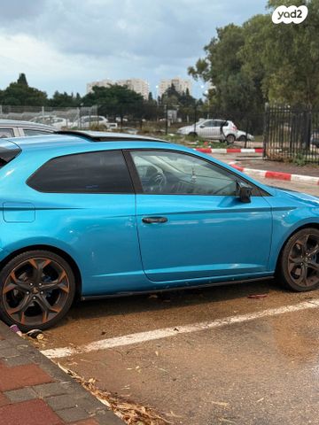 מודעת רכב סיאט לאון