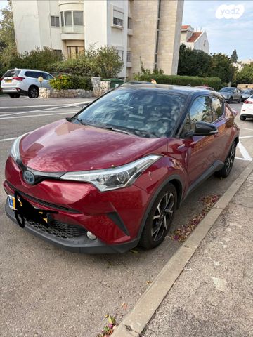 מודעת רכב טויוטה C-HR