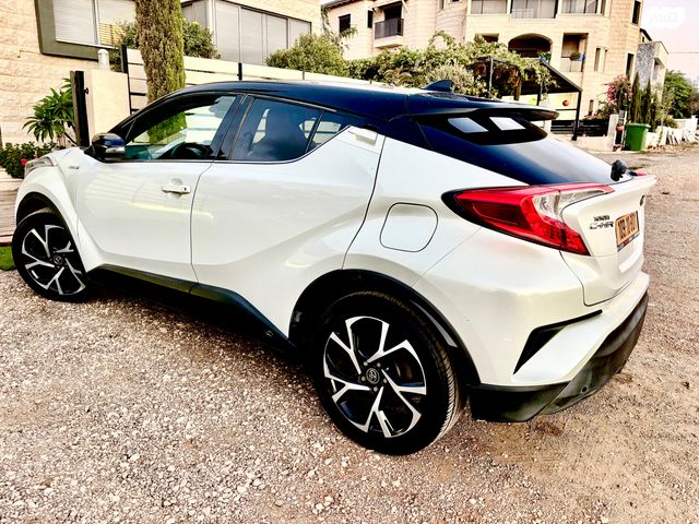 טויוטה C-HR