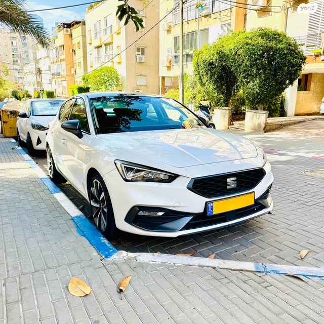 מודעת רכב סיאט לאון