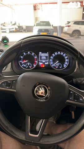 מודעת רכב סקודה ראפיד