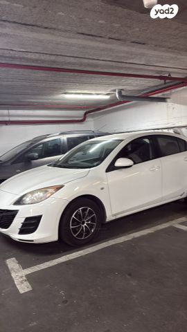 מודעת רכב מאזדה 3