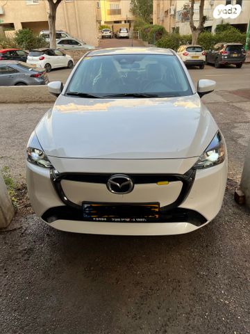 מודעת רכב מאזדה 2