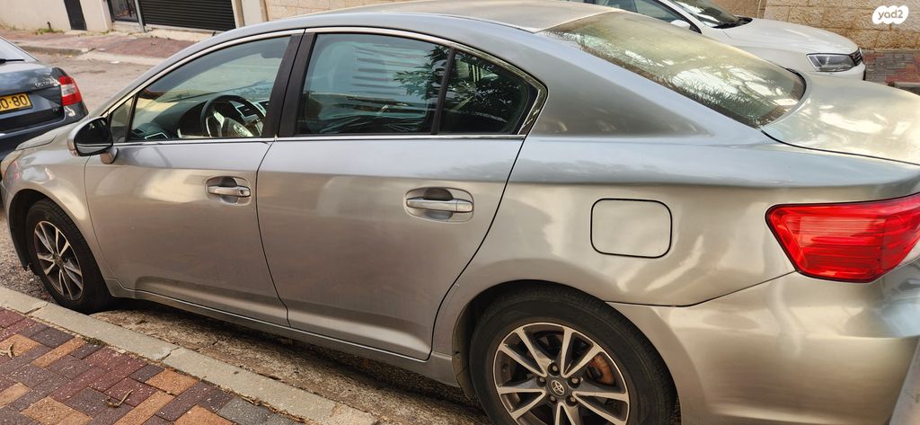 מודעת רכב טויוטה אוונסיס