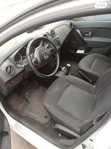 דאצ'יה לוגאן