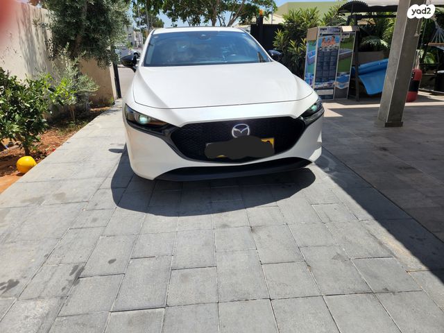 מודעת רכב מאזדה 3