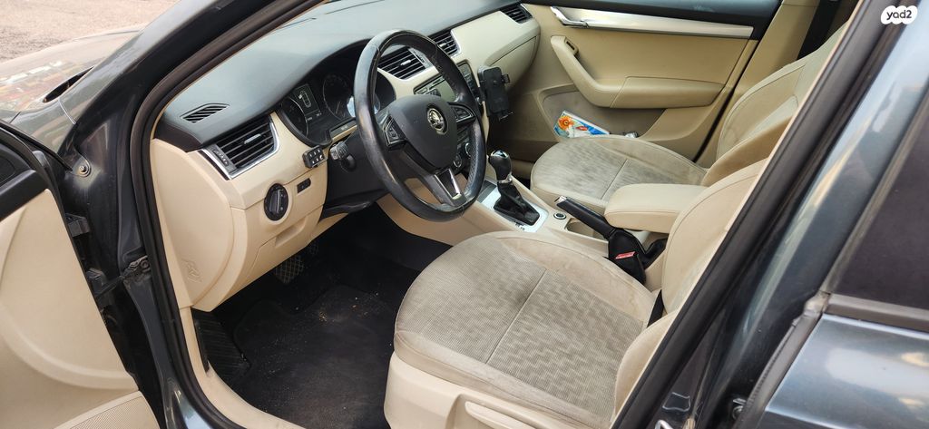 סקודה אוקטביה