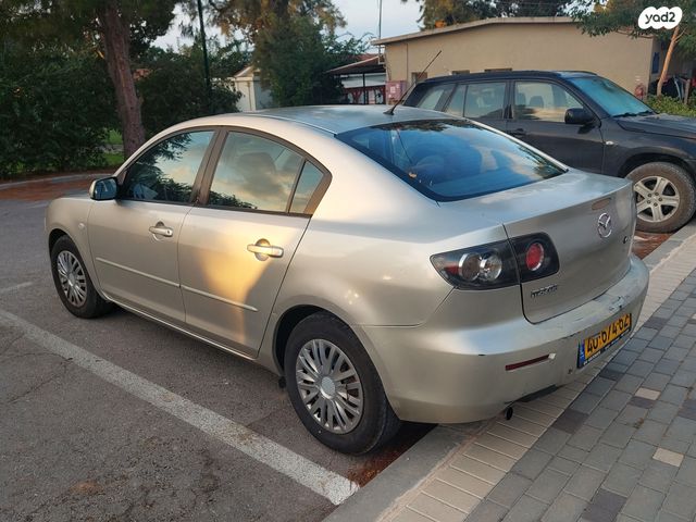 מאזדה 3