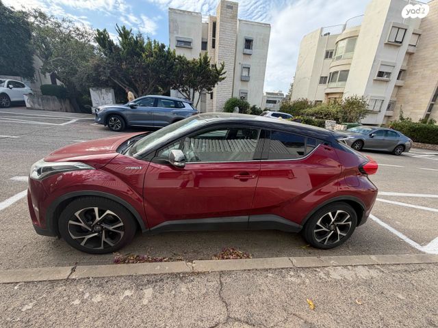 טויוטה C-HR