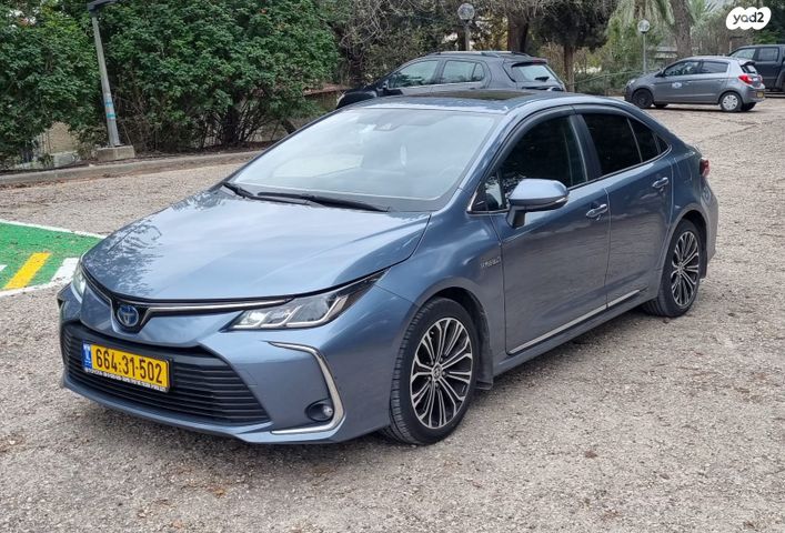 מודעת רכב טויוטה קורולה