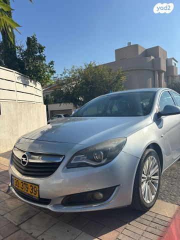 מודעת רכב אופל אינסיגניה