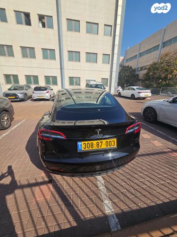 טסלה מודל 3