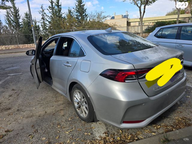 מודעת רכב טויוטה קורולה