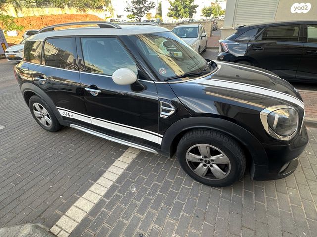 מודעת רכב מיני קאנטרימן
