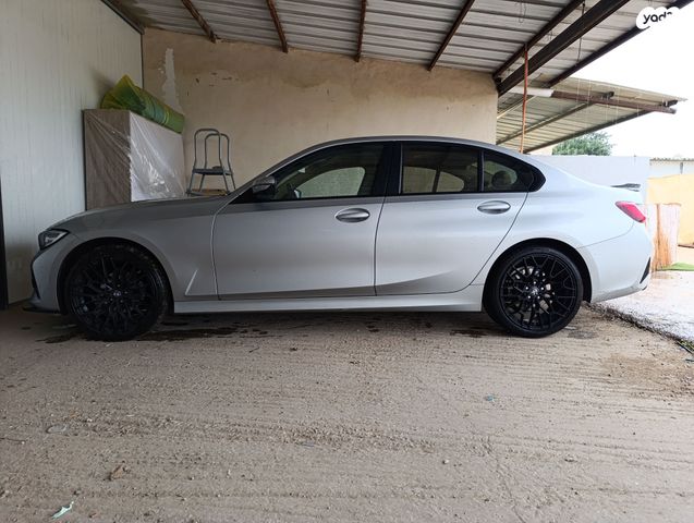 מודעת רכב ב מ וו סדרה 3