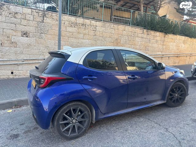 טויוטה יאריס