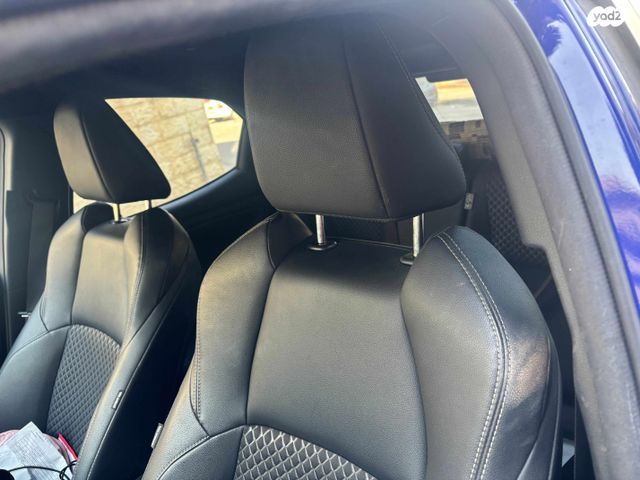 טויוטה יאריס