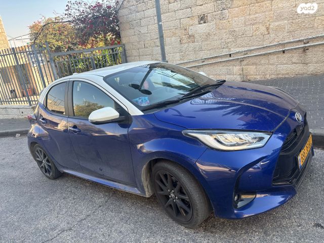 טויוטה יאריס