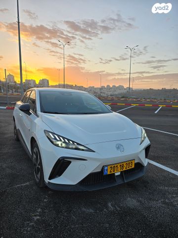 מודעת רכב אם ג'י MG4