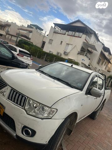 מודעת רכב מיצובישי טרייטון / L200
