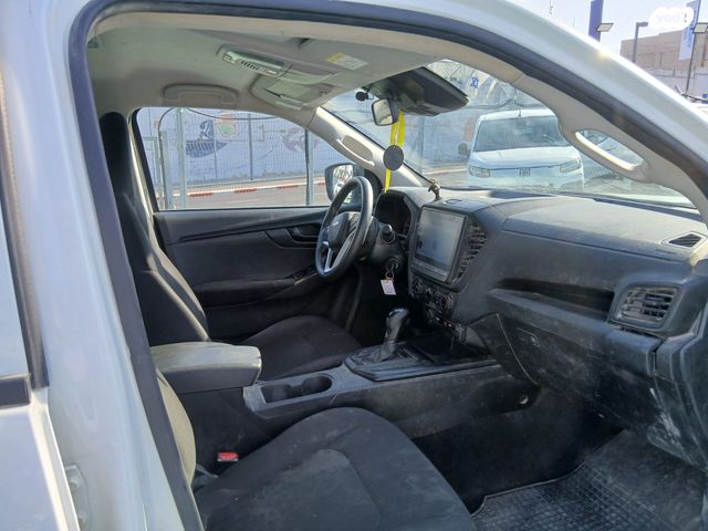 איסוזו די-מקס